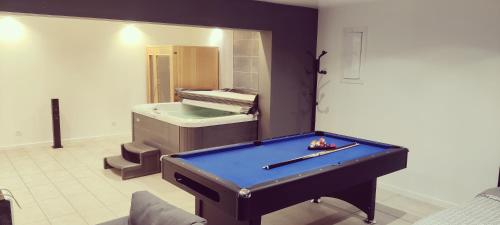 as room 2