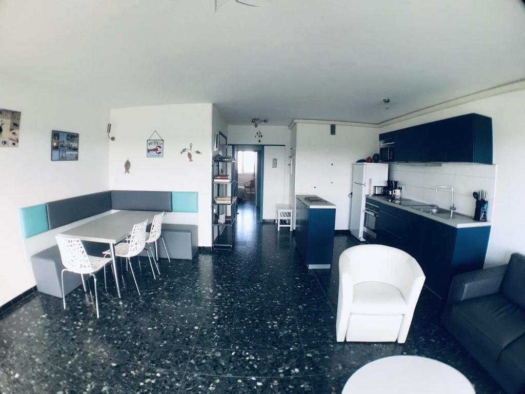 AS11148 - Appartement P3 Vue Mer, Centre Ville avec parking privé Résidence \, 30240 Le Grau-du-Roi