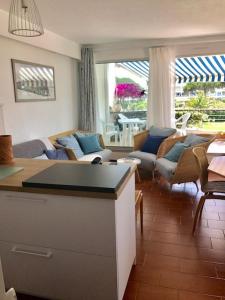 AS13768 - P2 double cabine avec terrasse d'angle vue mer et garage privé