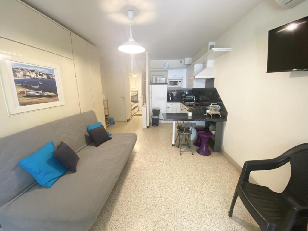 Appartement AS21515 - Studio cabine avec joli jardin et parking privé Résidence \ 30240 Le Grau-du-Roi