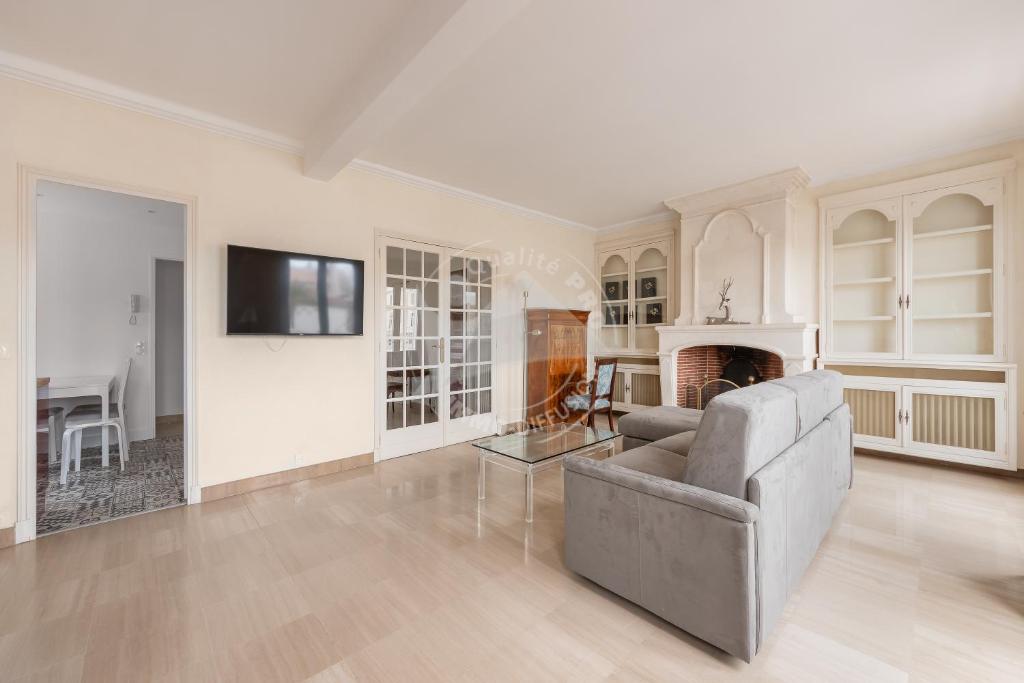 AS21755 - Grand P3 Vue Canal au cœur du Centre-Ville à 20m de la plage 2 Rue de la Marne, 30240 Le Grau-du-Roi