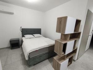AS22933 - Grand studio Cabine neuf Centre ville