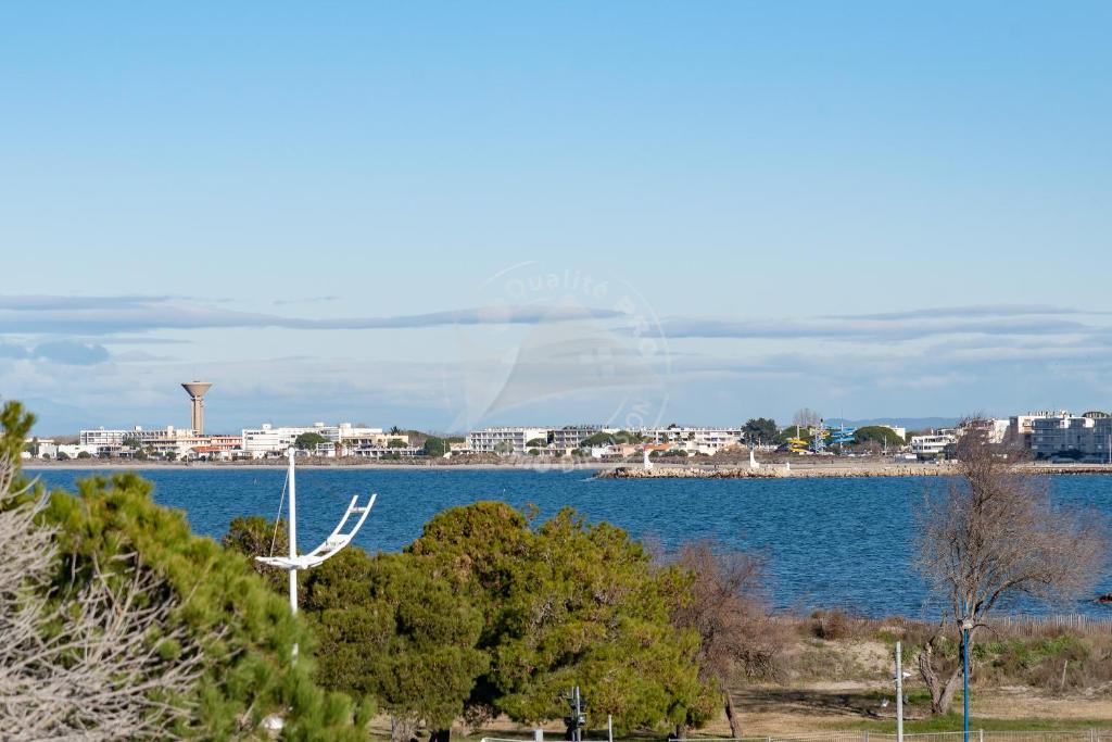 AS9557 - Studio vue sur la mer avec parking privé proche centre ville Résidence \, 30240 Le Grau-du-Roi