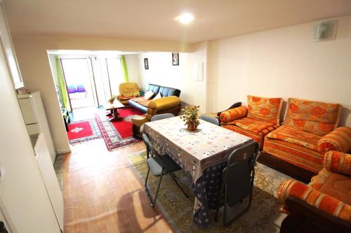 Appartement Attarki Saint-Germain-en-Laye france