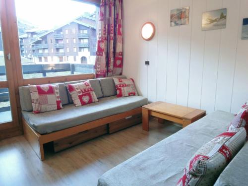Attractive Apartment in M ribel near Les 3 Vall es