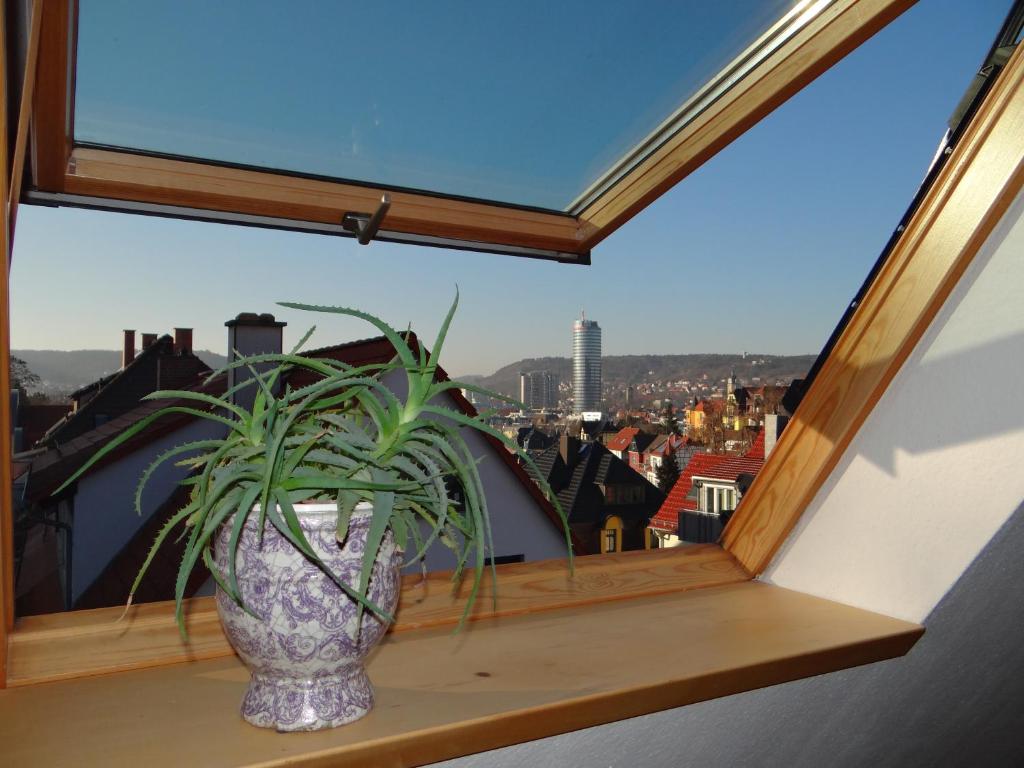 Appartement attraktives 2-Zimmer-Apartment mit Ausblick Am Kochersgraben 10 07749 Iéna