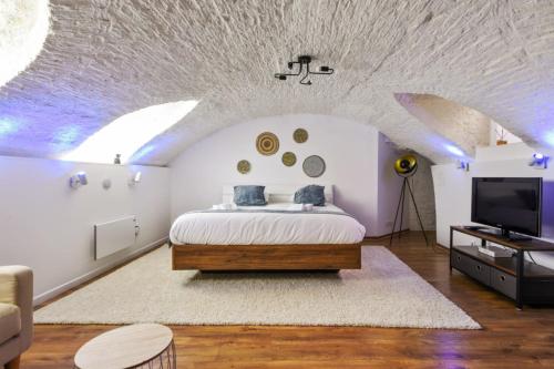 Atypical and cozy studio in Old Lille close to the station - Welkeys
