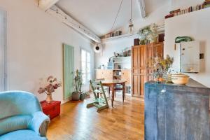 Atypical apartment for 2 people - Paris 10