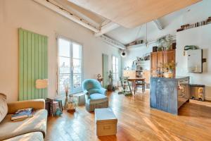 Atypical apartment for 2 people - Paris 10