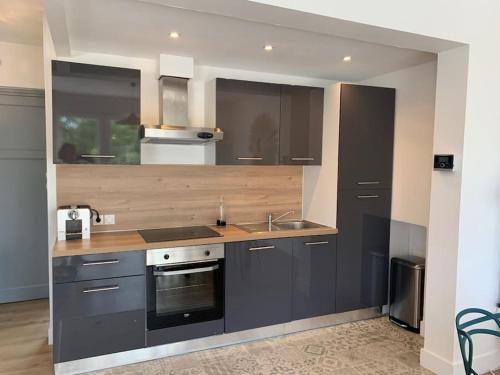 Au 154 Bis - Joli Appartement avec Terrasse à Malo