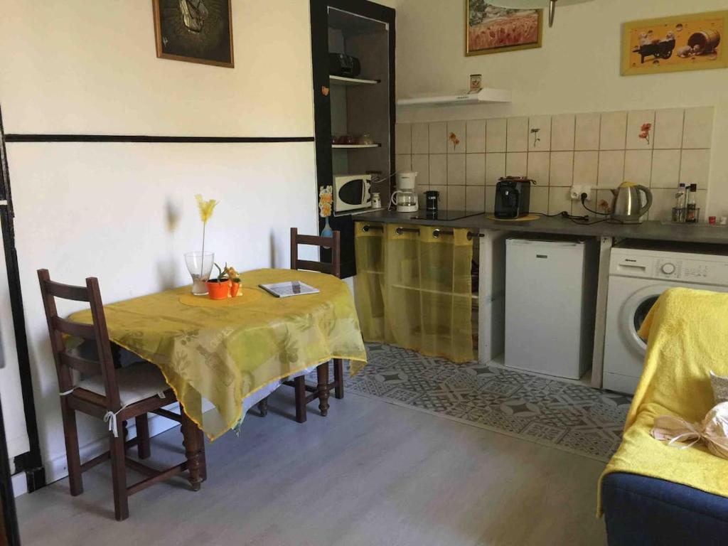 Appartement Au bonheur de LILI Route de Cavaillon 84800 Fontaine-de-Vaucluse