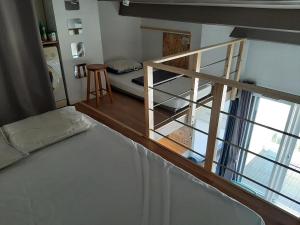 AU BORD DE MER