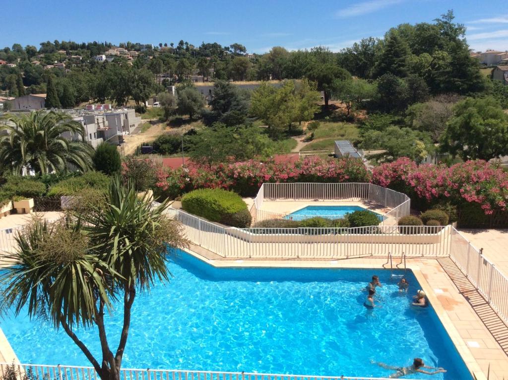 Appartement Au calme dans hameau fleuri joli Studio 3 pers piscine parking wi-fi Le jardin Matisse 943 Chemin de Vosgelade 06140 Vence