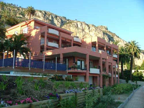 Appartement au Chateau Vallaya Menton france