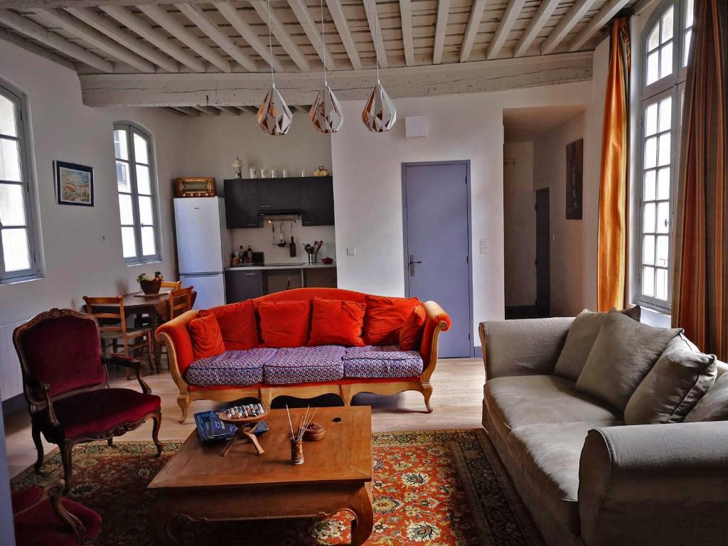 Appartement Au Coeur de Pézenas appartement 5,  1er étage 6 Rue Anatole France 34120 Pézenas