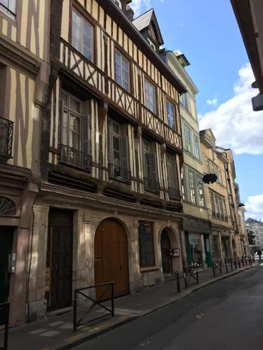 AU COEUR DE ROUEN APPARTEMENT COSY ET DE CHARME