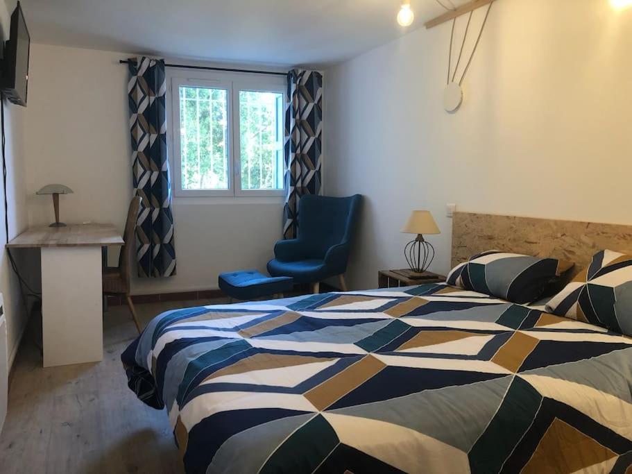 Appartement Au coeur de ville avec terrasse 6 bis 6 Place de la République 66400 Céret