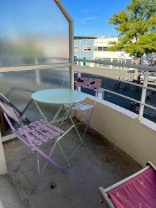 AU COEUR DU CENTRE VILLE DE LA ROCHELLE AU CALME AVEC STATIONNEMENT GRATUIT