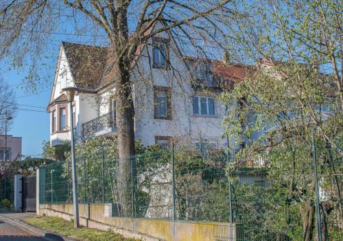 au-dessus du jardin appartement climatisé