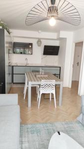 Appartement Au jardin, T2 calme et élégant 54 Rue Roublot 94120 Fontenay-sous-Bois Île-de-France