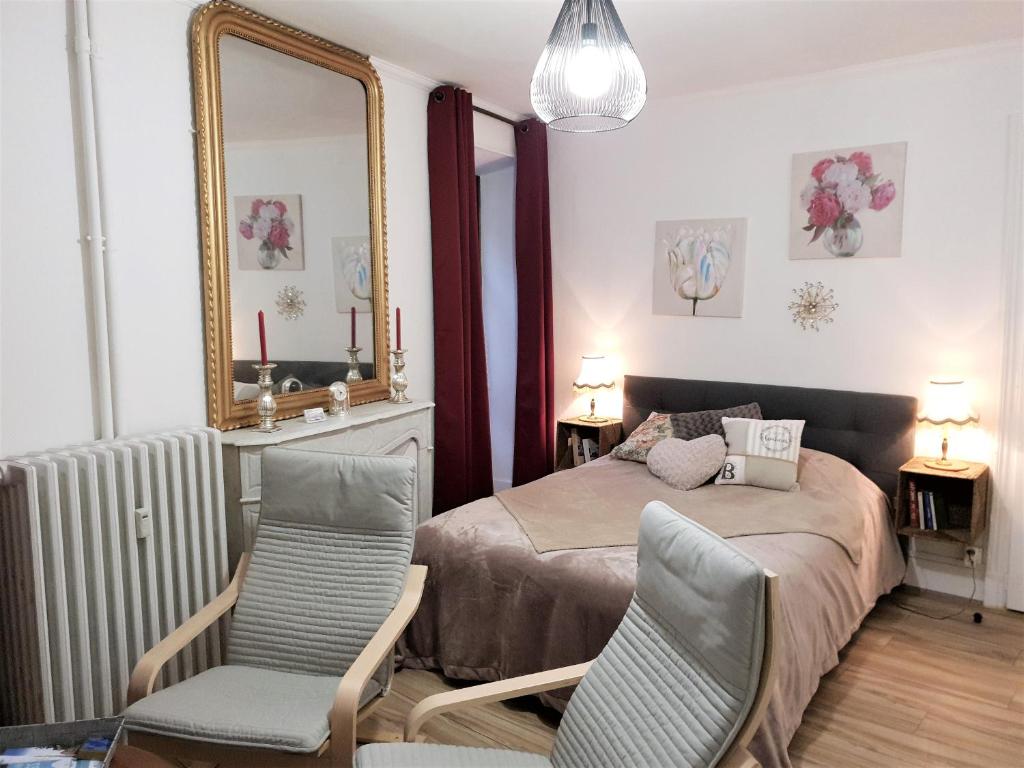 Au Julliard Appartement n°14 3 Place des Thermes, 73100 Aix-les-Bains