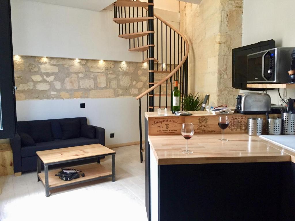 Appartement Au marche des Capucins by Cocoonr 56 Rue du Hamel 33800 Bordeaux