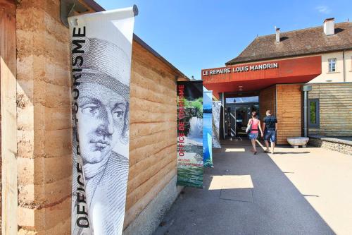 Appartement au milieu des lacs, au bord du Guiers Aoste france