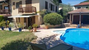 Au Paradis des Grillons