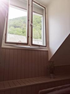Au PeTiT BoNhEuR Cauterets centre-ville