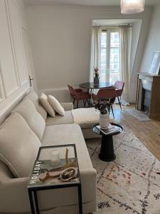 Au pied de la Tour Eiffel: superbe appartement