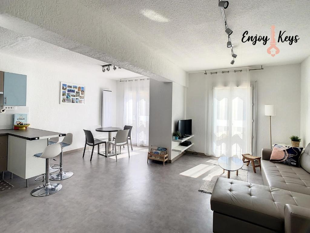 Appartement Au pied du Château de l'Empéri Rue de l'Emperi 13300 Salon-de-Provence