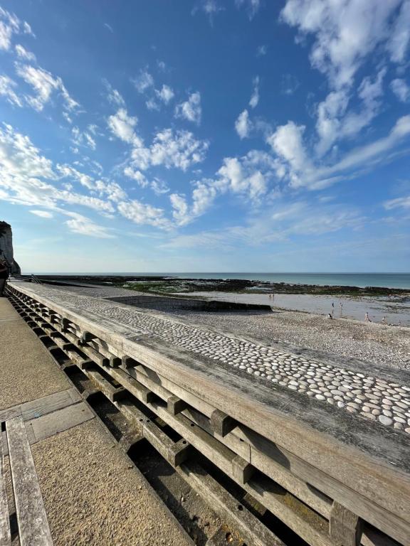 Appartement Au point de vue : Appartement face à la mer. 33 Digue Jean Corruble 76450 Veulettes-sur-Mer