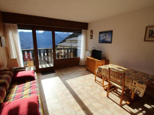 Appartement Appartement Auris, 1 pièce, 4 personnes - FR-1-297-31 4 Place Des Ecrins -  - Auris