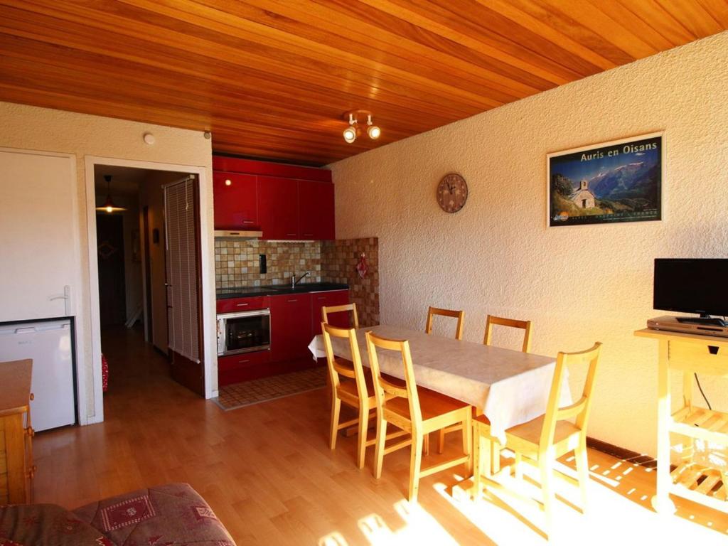 Appartement Appartement Auris, 1 pièce, 6 personnes - FR-1-297-94 1 Place Des Ecrins -  -, 38142 Auris