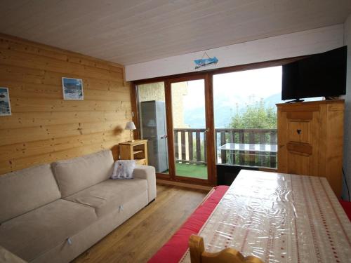 Appartement Appartement Auris, 2 pièces, 8 personnes - FR-1-297-73 3 Place Des Ecrins -  - Auris