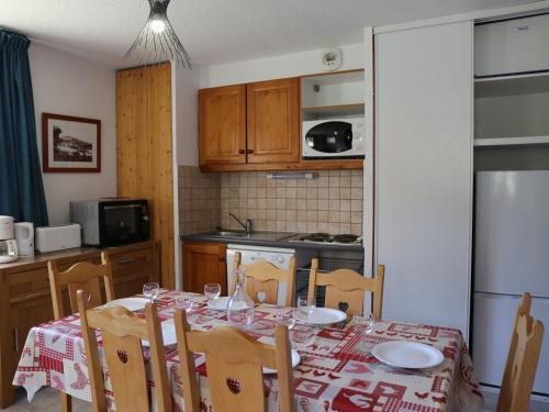 Appartement Appartement Aussois, 3 pièces, 6 personnes - FR-1-508-115 21 route de la Buidonnière Aussois