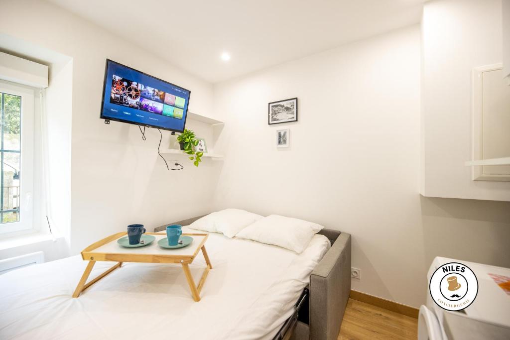 Appartement AUSTUDIO RDC, porte 2 18 Rue Montpensier 64000 Pau