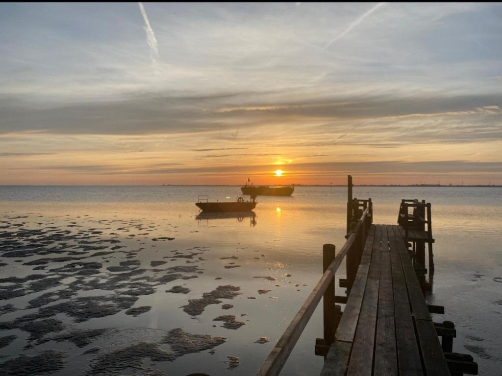 Appartement Auszeit an der Nordsee Altendorfer Straße 3 25813 Husum