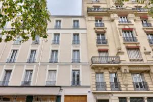 Authentic apartment in Paris 15