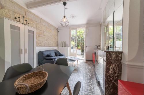 Authentic Apt With Garden With Trees!