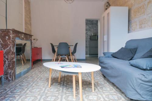 Authentic Apt With Garden With Trees!