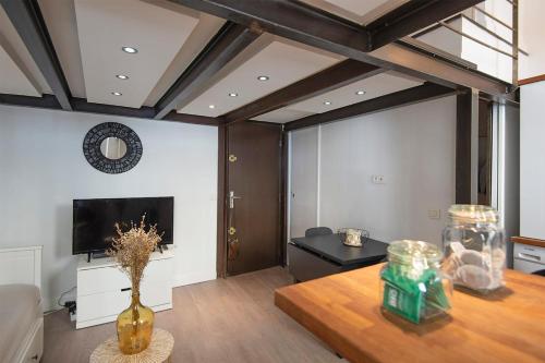 Authentic pied-a-terre nearby the Vieux Port