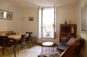 Appartement Aux 4 FONTAINES 1 ETAGE 6 Rue Cabirol 11100 Narbonne Languedoc-Roussillon