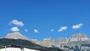 Aux croisements des stations du Mont Blanc
