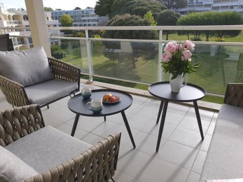 Appartement Appartement avec grande terrasse dans un magnifique parc à 5 minutes de la plage Allée de la Guilleraie La Baule