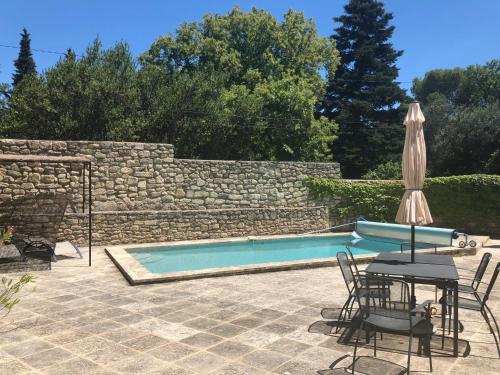 Appartement avec Piscine privée dans Résidence pour 6 personnes Uzès france