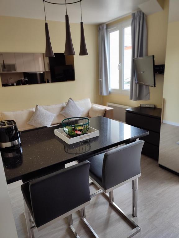 Appartement Appartement avec terrasse - M4 Lucie Aubrac 8 rue André Ox, 92220 Bagneux