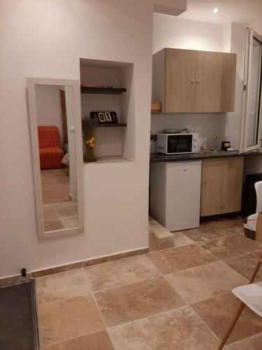 Appartement Avignon studio cosy 20 Rue de la Bourse 84000 Avignon Provence-Alpes-Côte d\'Azur