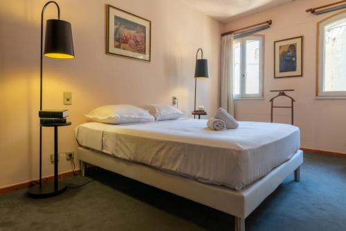 Avignon Superbe Appartement dans un Hotel Particulier En Centre ville