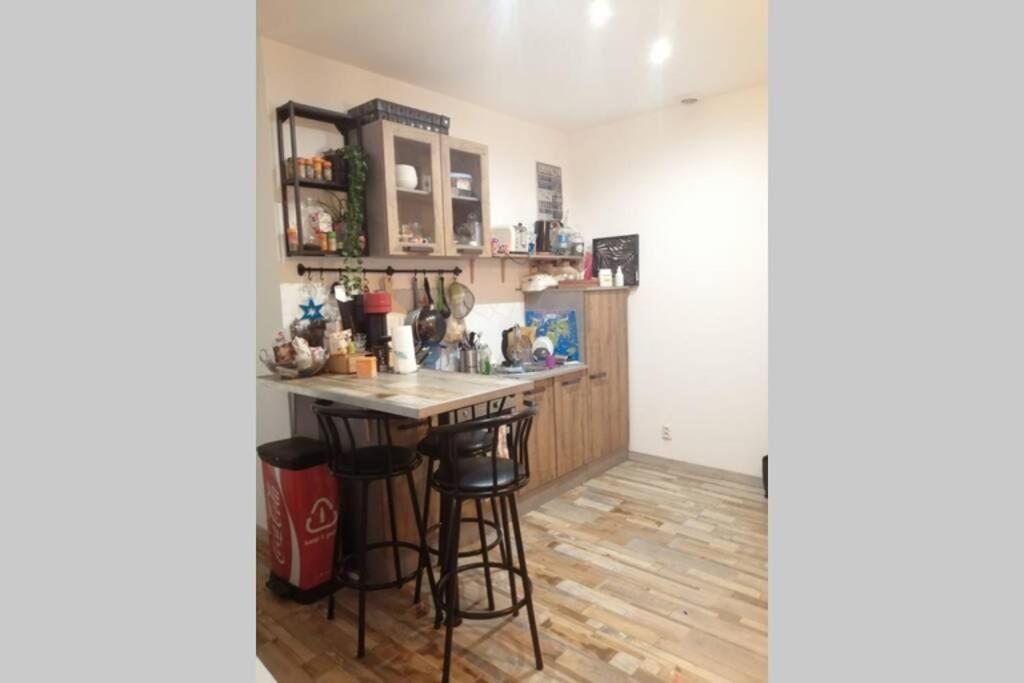 Avignon: T2 en plein centre ville 5 Rue Amphoux, 84000 Avignon